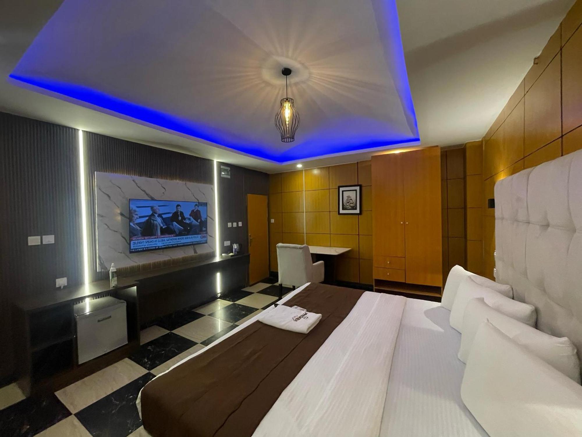 Presken Hotel At International Airport Road Ikeja Exterior foto